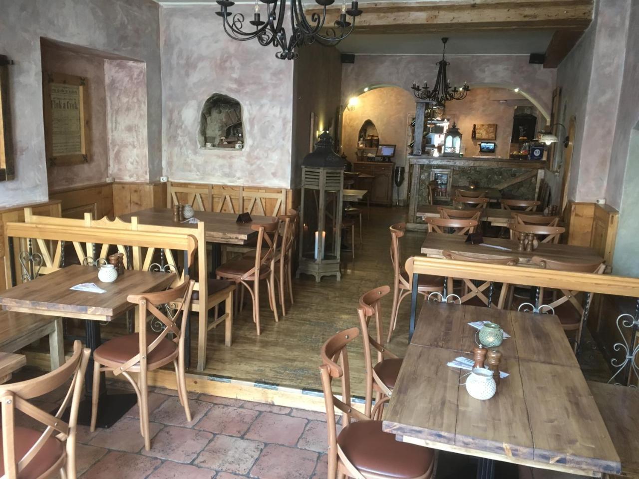 & Restaurant Atmosfera Gasthof 4*